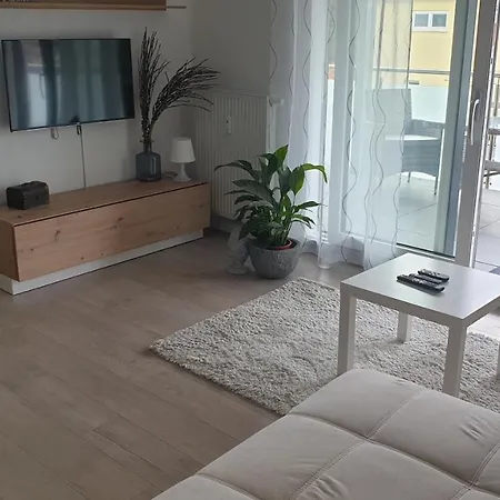 Boardingappartement Windeckblick, Ruhige, Zentrale Lage Mit Grossem Suedbalkon Bühl